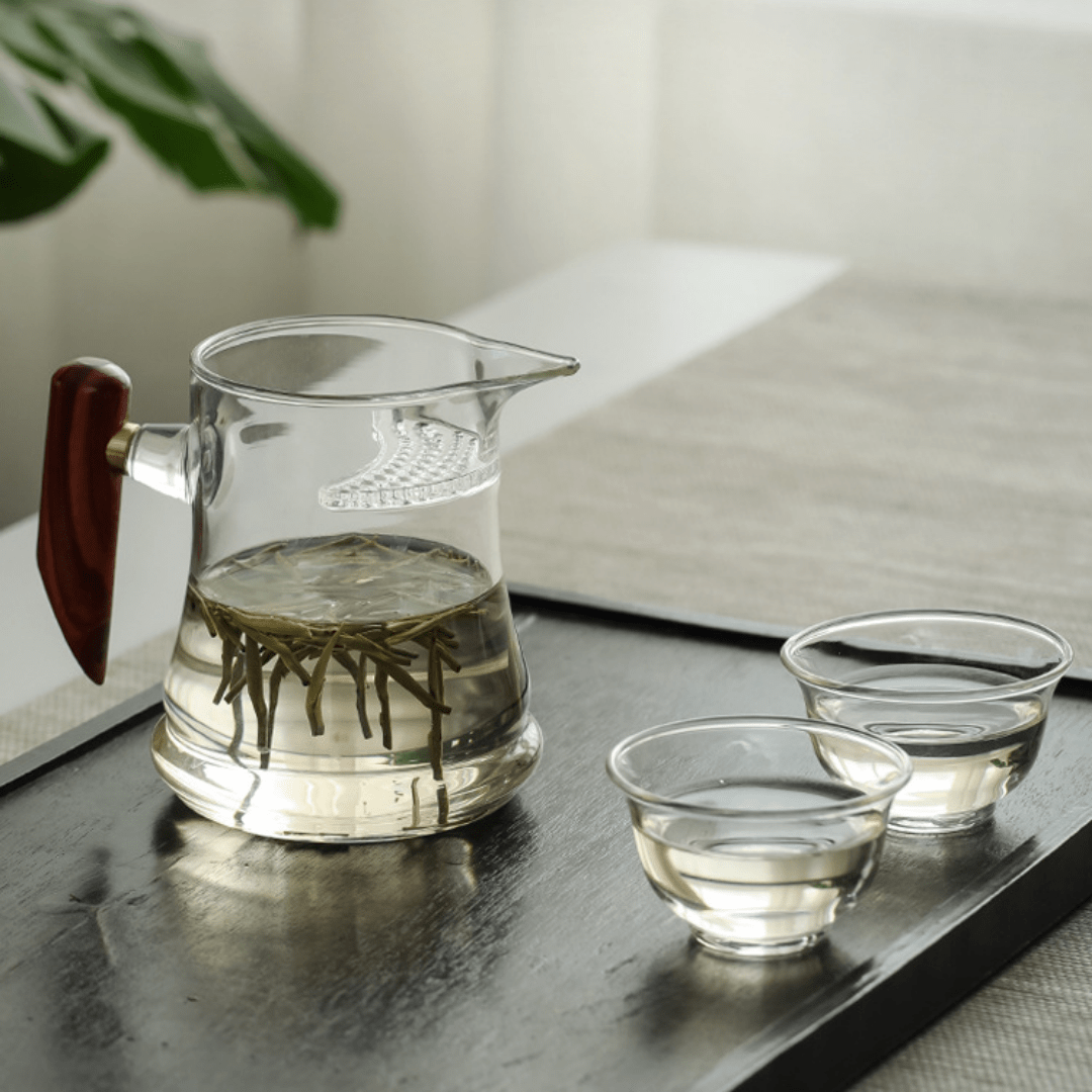 Borosilicate Glass Crescent Filter Cup with Wooden Handle(360ml)