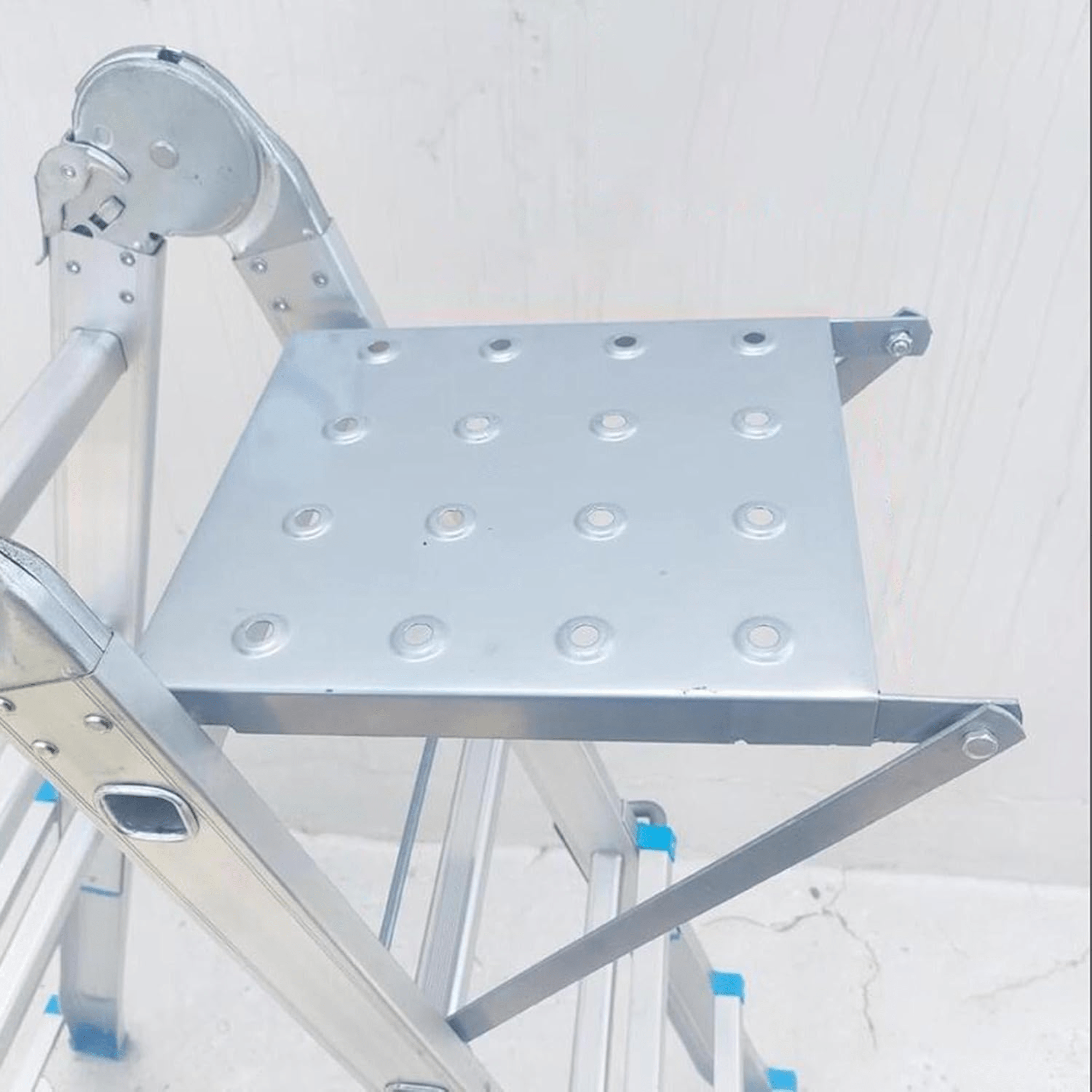 Universal Fit Aluminum Ladder Extension Platform